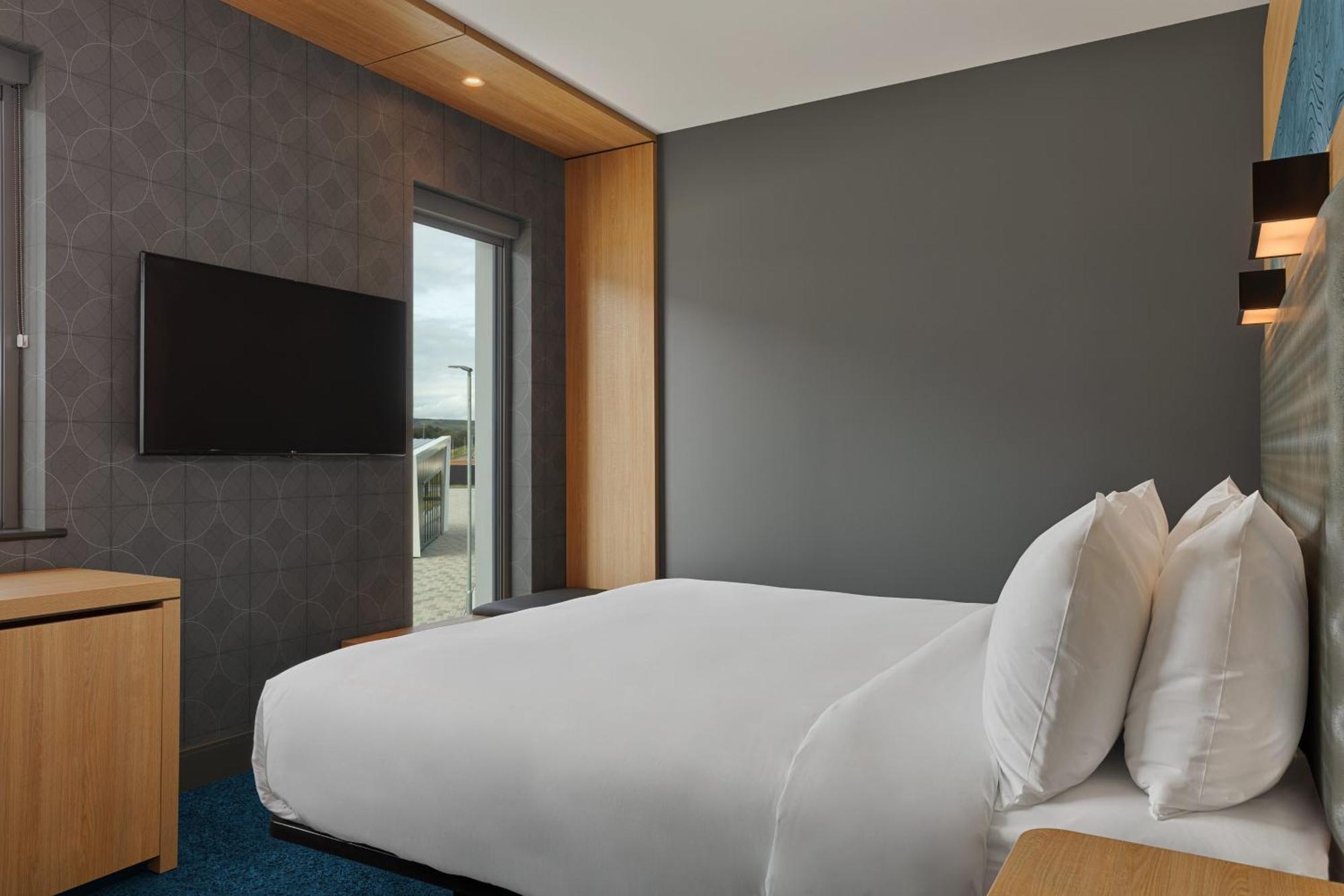 Aloft Aberdeen Teca Exterior photo